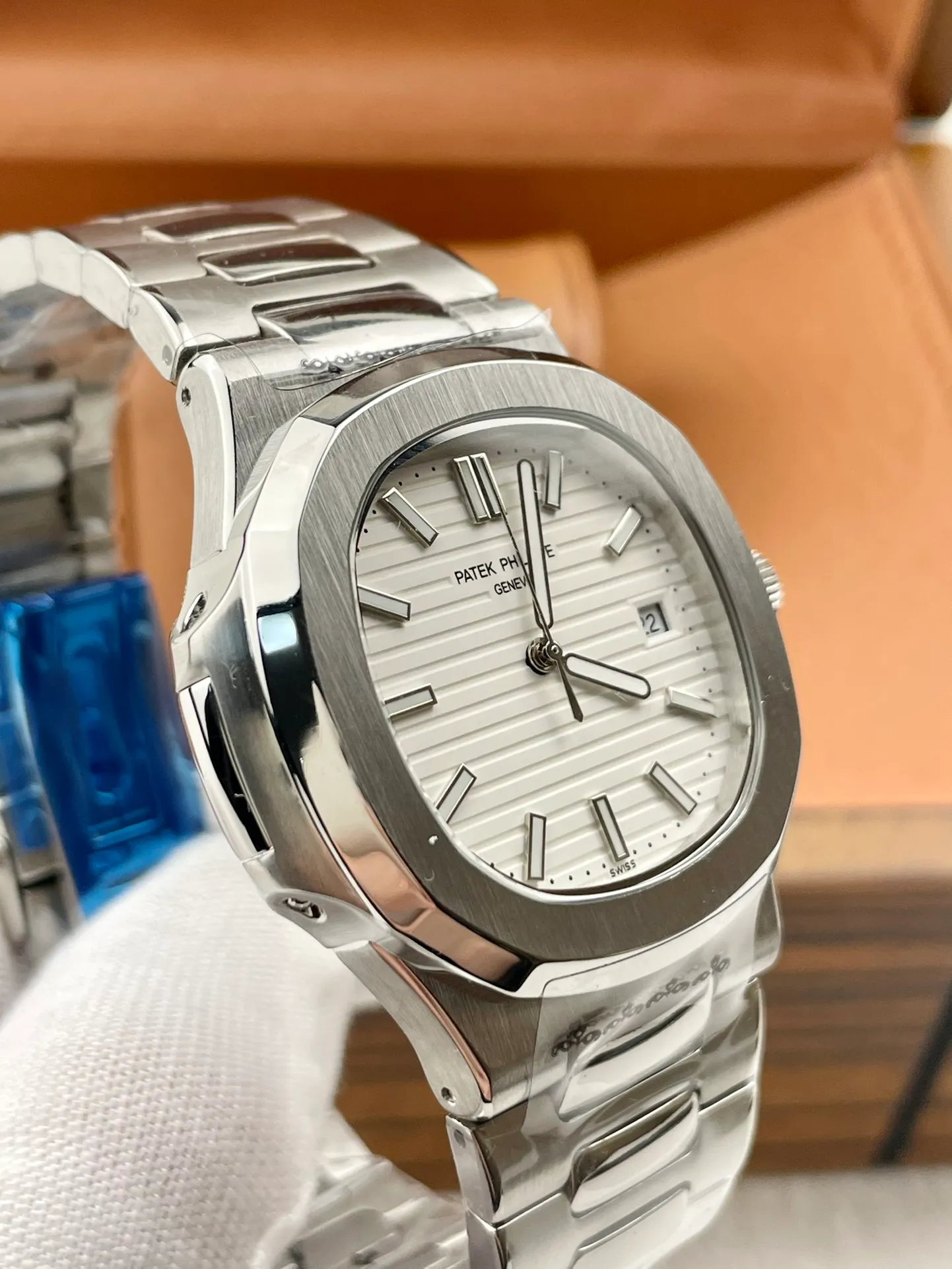 【High-end replica】💰1240! Patek Philippe Nautilus Series ♠Material: 316 stainless steel ♠Lens: sapphire glass ♠Movement: top fully automatic imported Citizen 8215 machinery ♠Size: 42mm diameter 2021 "Men's Preferred Model" Exquisite text three-dimensional sense - Nautilus [Exclusive real photo] Top-level creation, exquisite quality, excellent temperament Type: boutique men's watch (top-level) exquisite quality! !